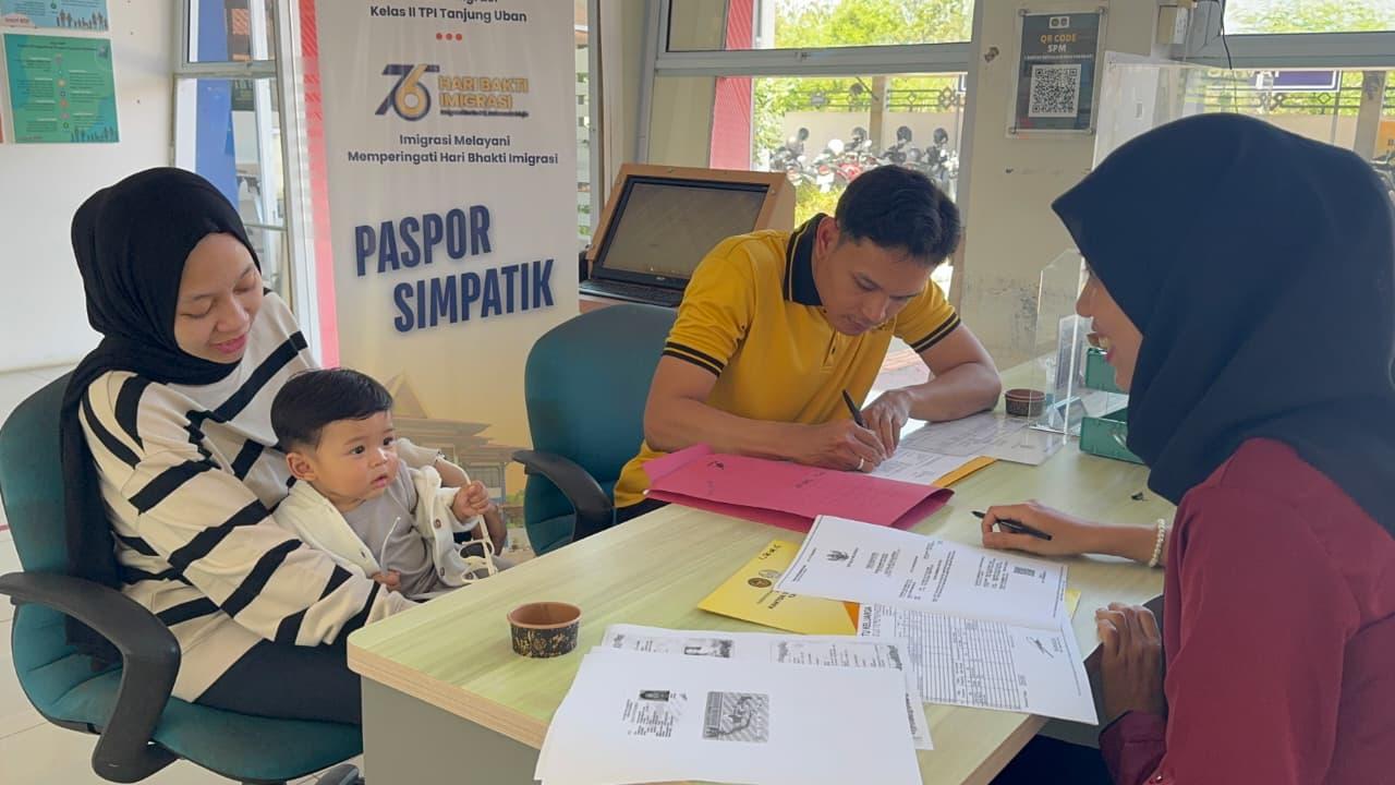 Hadirkan Layanan Paspor Simpatik di Hari Sabtu Imigrasi Tanjung Uban Dapatkan Apresiasi Masyarakat Jelang Peringatan Hari Bakti Imigrasi Ke 76
