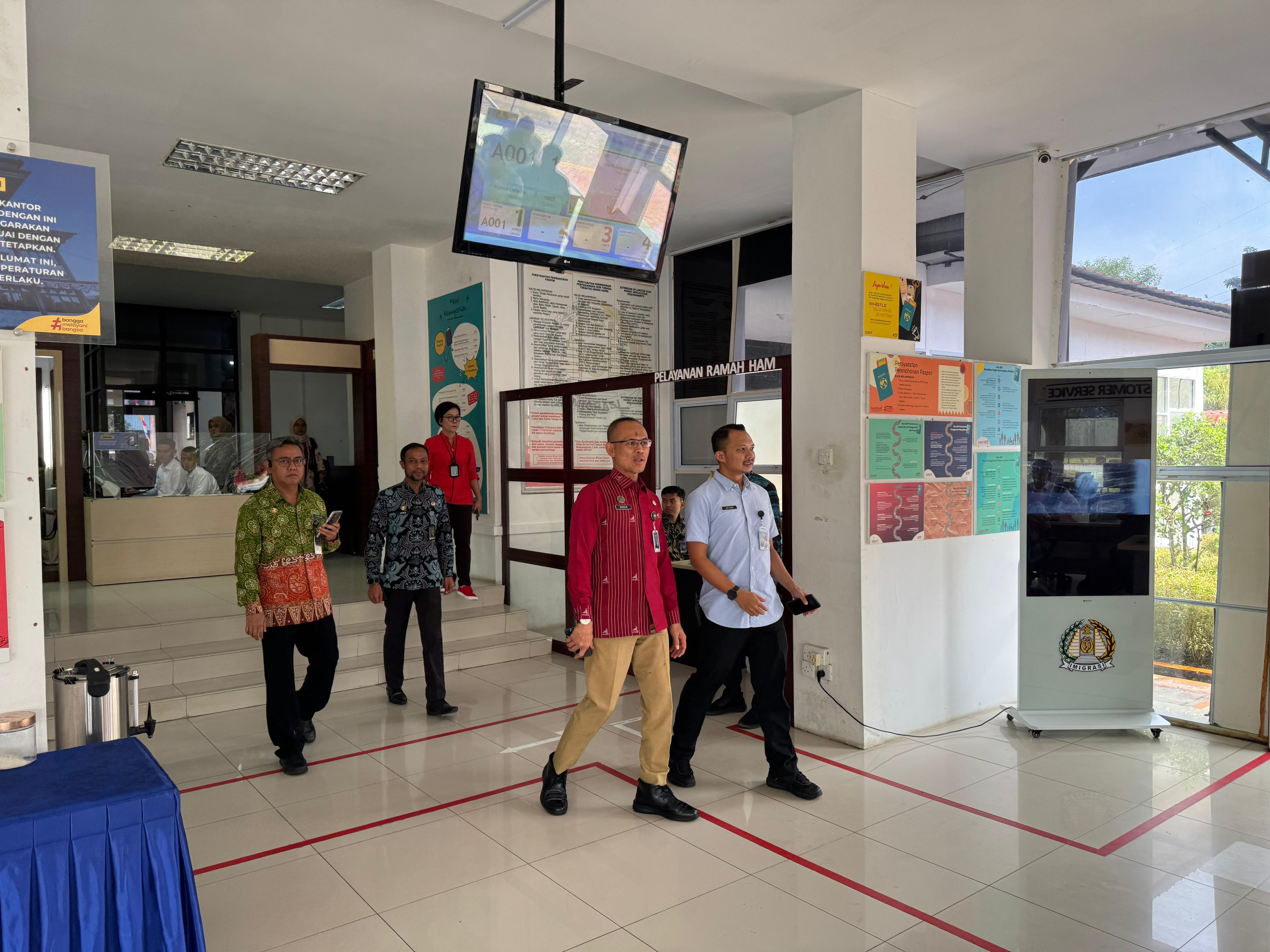 Imigrasi Tanjung Uban Terima Kunjungan Studi Tiru Imigrasi Padang Terkait Fungsi Pengawasan Keimigrasian di Wilayah Maritim 3