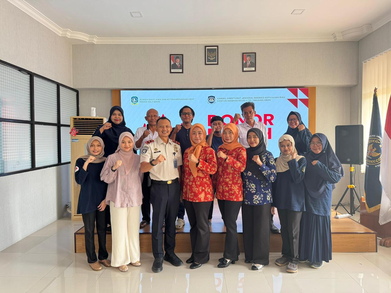 Imigrasi Tanjung Uban Wujudkan Kepedulian Sosial di Hari Bakti ke 76 Melalui Donor Darah