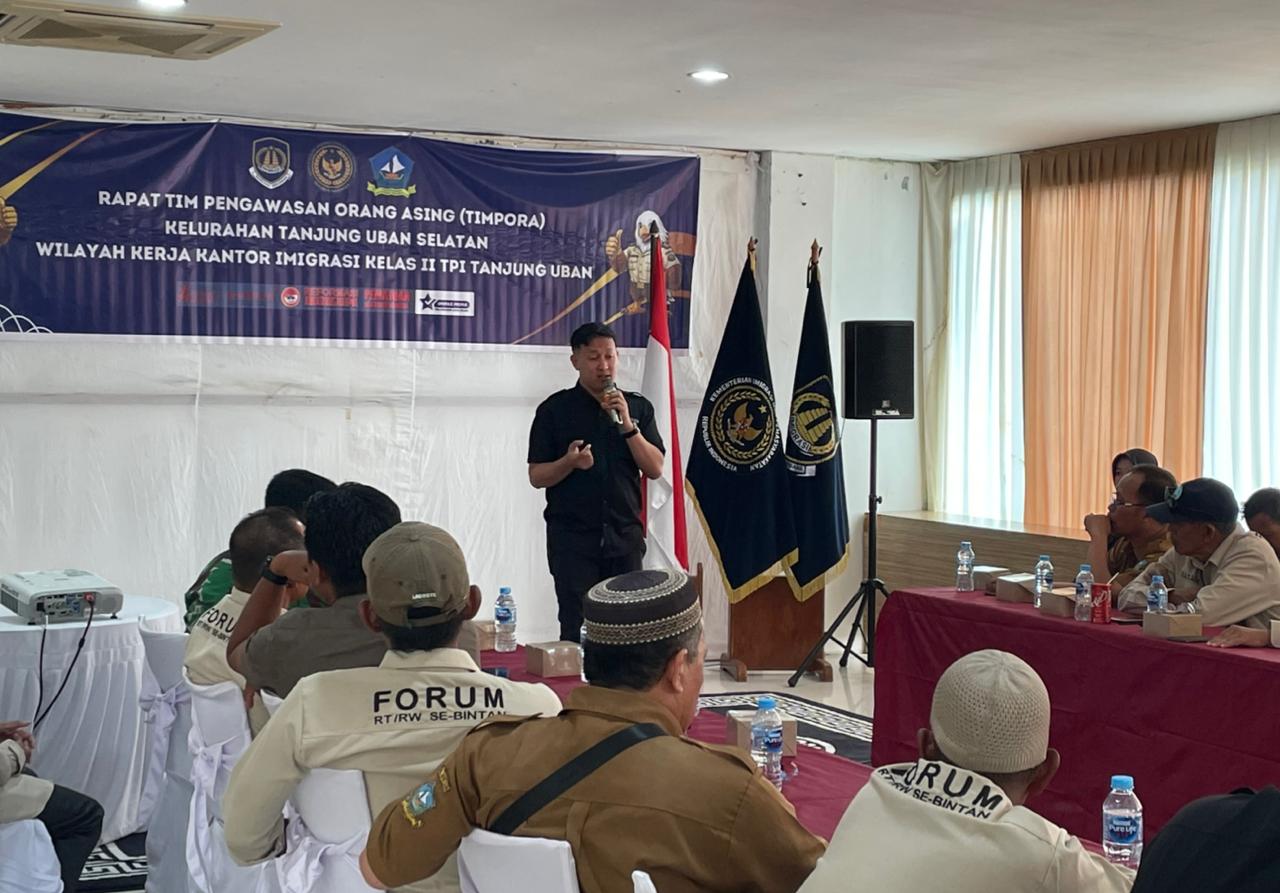 Kantor Imigrasi Tanjung Uban Gelar Rapat TIMPORA Tingkat Kelurahan Perkuat Pengawasan Orang Asing