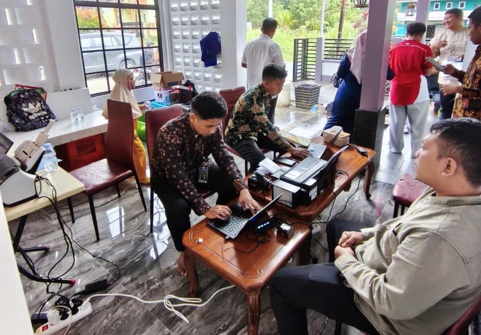 Pelayanan Jemput Bola Imigrasi Tanjung Uban Sukses Gelar Eazy Passport di Mekarsari Tanjungpinang