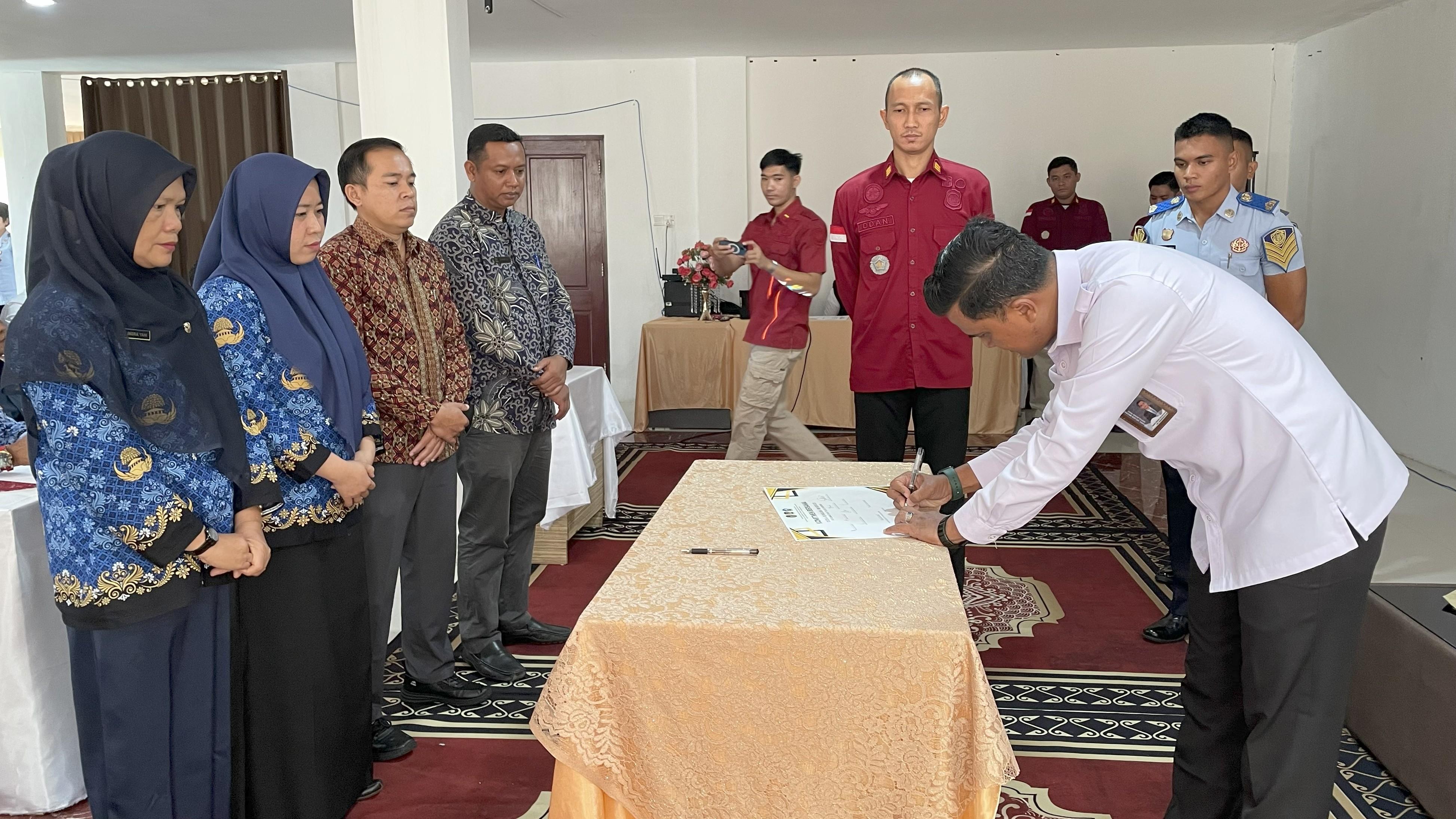Rapat Timpora dan Pengukuhan Desa Binaan Imigrasi Pada Wilayah Kerja Kantor Imigrasi Kelas II TPI Tanjung Uban 2